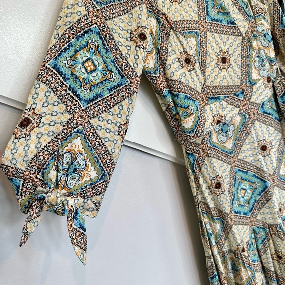 NWOT - Skies are Blue wrap printed maxi dress - Picture 6 of 6